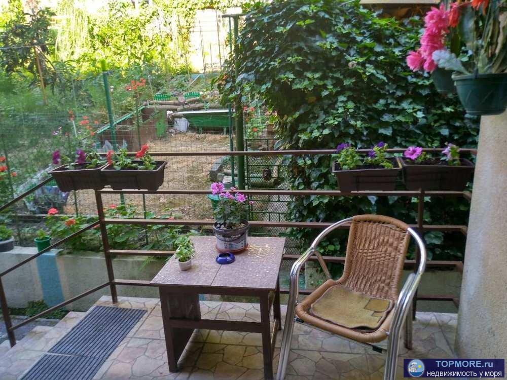 Продаю квартиру.с ремонтом и мебелью. Отдельно вход свое парковочное место,беседка и зона барбекю.На придомовой...