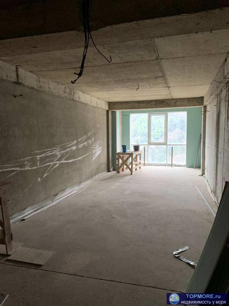 Лот № 114802. Продаю шикарную квартиру в доме бизнес класса.100 м2,свободной планировки.Вид на Красную поляну,горы. - 2