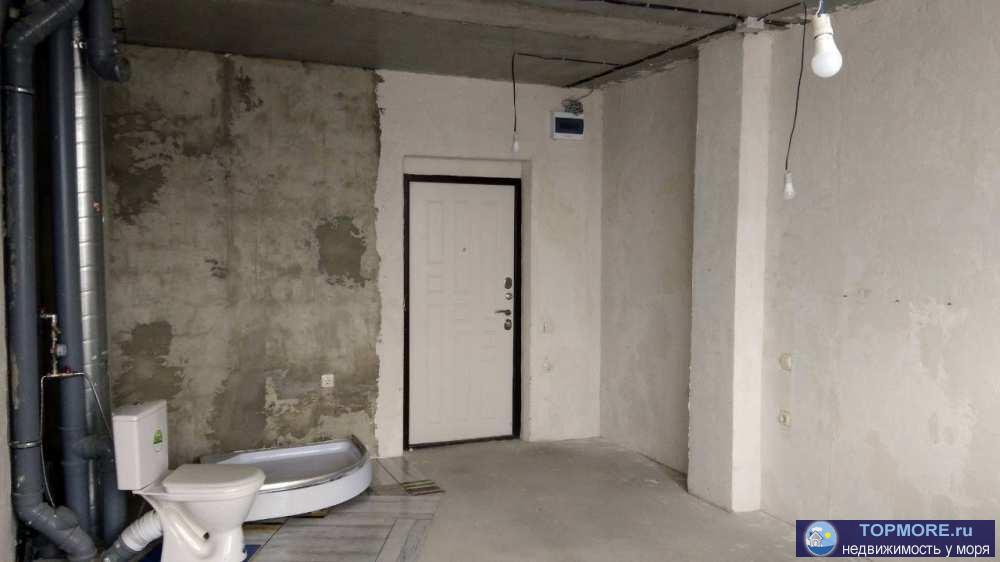  Студия с шикарным видом. Панорамный вид на город. Начат ремонт (сделана стяжка пола, электропроводка, штукатурка)... - 2