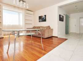 Лот № 113114. Продается 3-комнатная квартира в самом центре Сочи,...