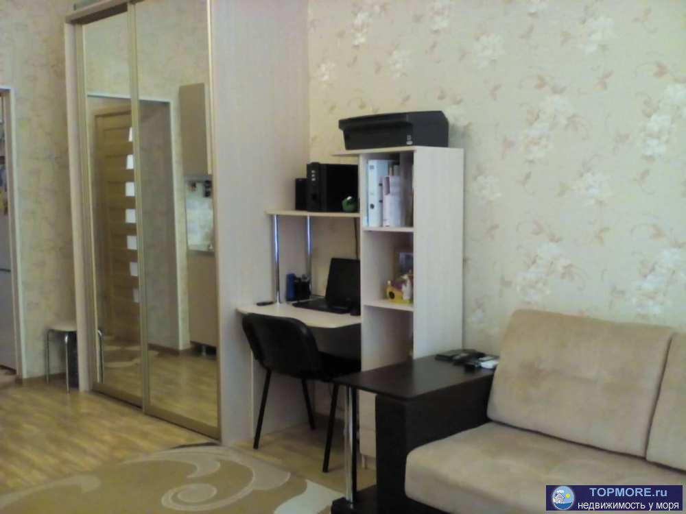 Срочная продажа квартиры с ремонтом, мебелью и техникой. Квартира распланирована в студию, санузел совмещен. Имеется... - 1