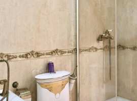 Лот № 134977. Продается трехкомнатная квартира, площ. 110 м2, 23...