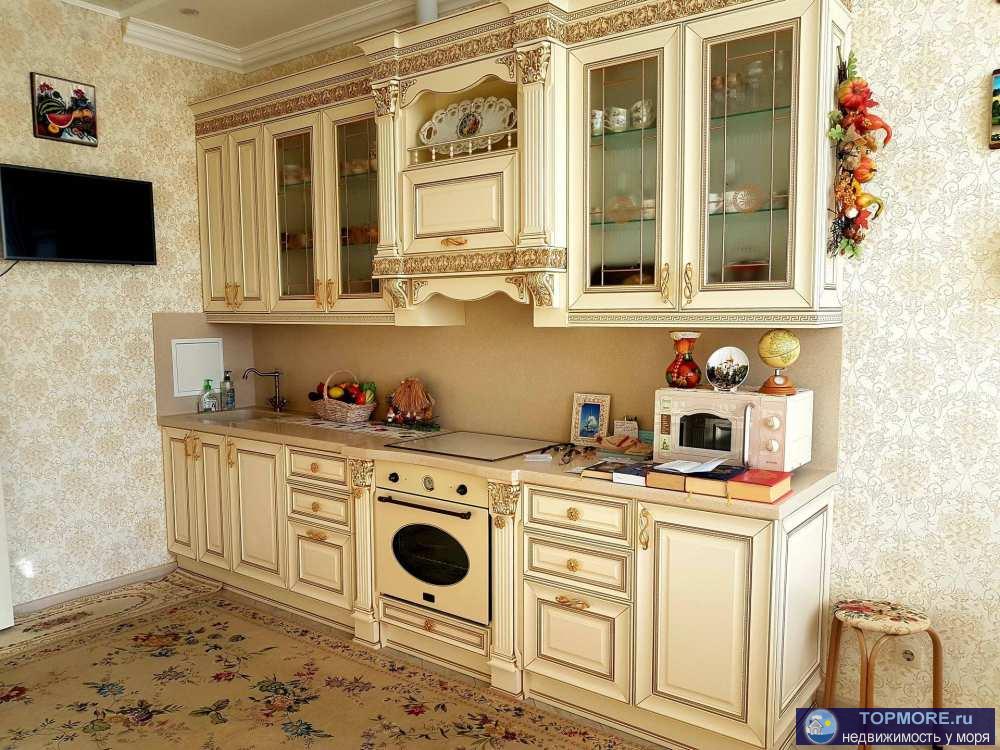 Продаю 2к.квартиру , Дорогой евро-ремонт , новая мебель , хорошая техника. Большая лоджия , есть отдельная...