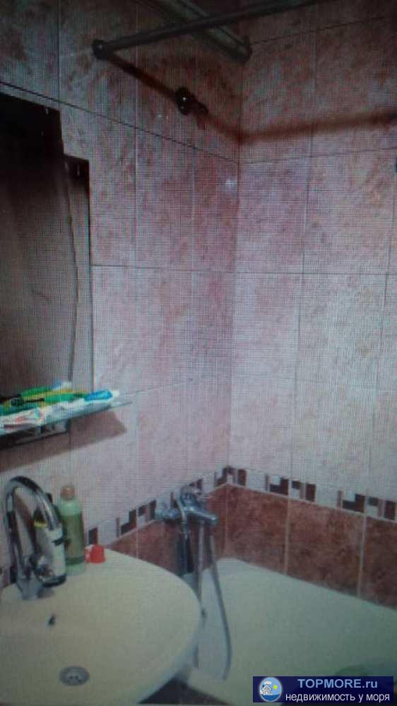 Продам3х комнатную квартиру в центре пос.Лазаревское напротив парка. вся инфраструктура в шаговой доступности.до моря... - 2