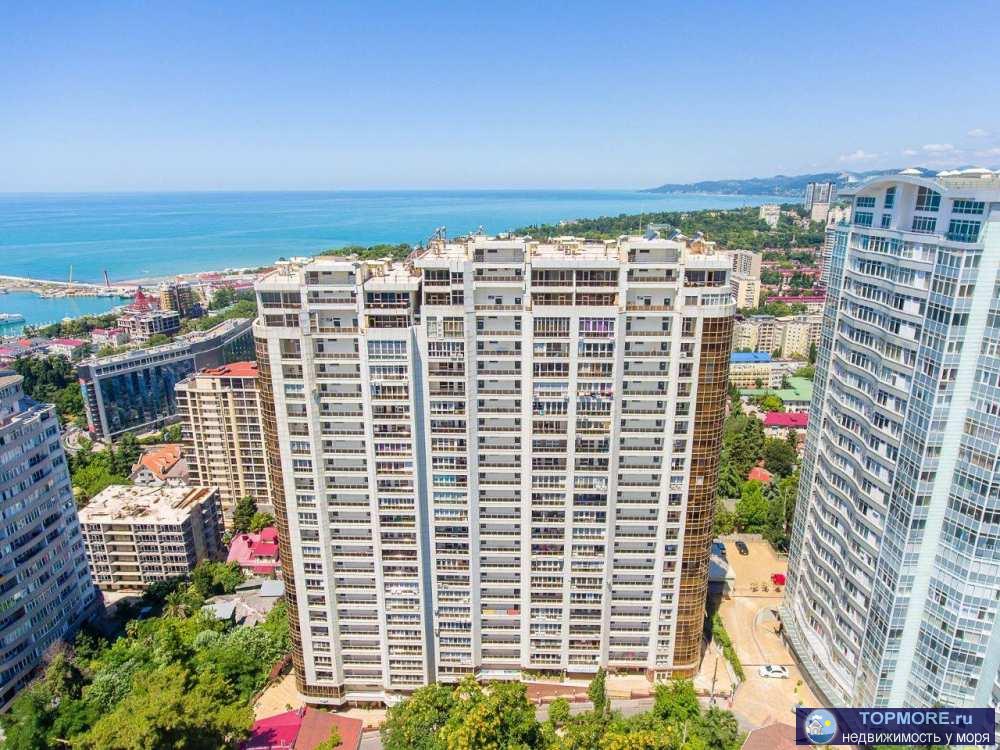 Квартира в новом доме бизнес-класса. Из окон открываетя боковой вид на море. Квартира удобно распланирована в 2... - 2