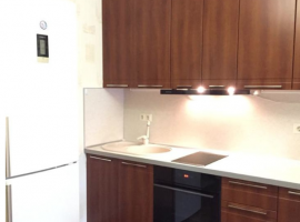 Квартира в новом доме бизнес-класса. Из окон открываетя боковой вид...