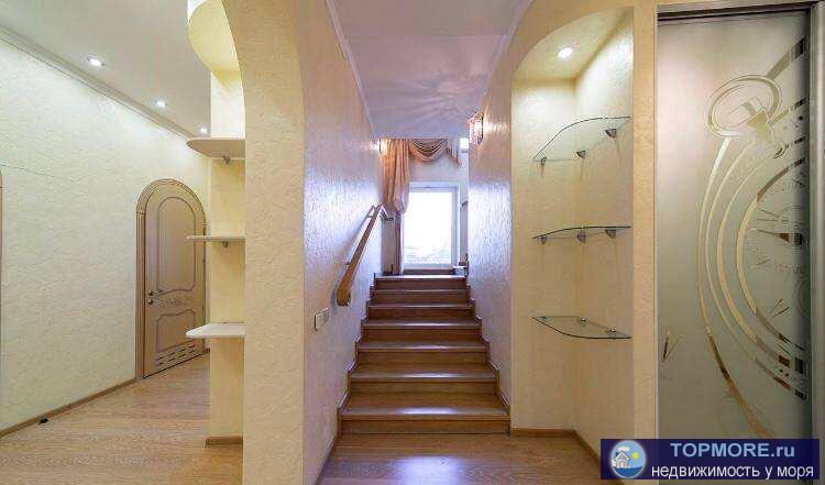 Продается элитный пентхаус в малоквартирном доме!7 этаж - 3 спальные комнаты, библиотека, 2 санузла, рабочий кабинет,... - 1