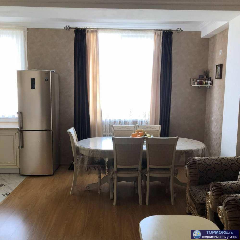 Одно из лучших предложений сезона! Продается 4-комнатная квартира,Обьедененная из двух квартир. площадью 97... - 2