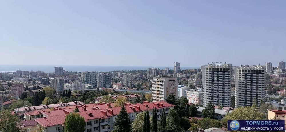 Новый 13-этажный жилой комплекс из двух корпусов бизнес-класса в центре Сочи. На первом этаже располагаются магазины,...