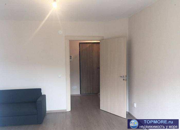 Продаю светлую квартиру с новым ремонтом. Из окон открывается вид на озеро! Данный факт является одним из важнейших... - 2