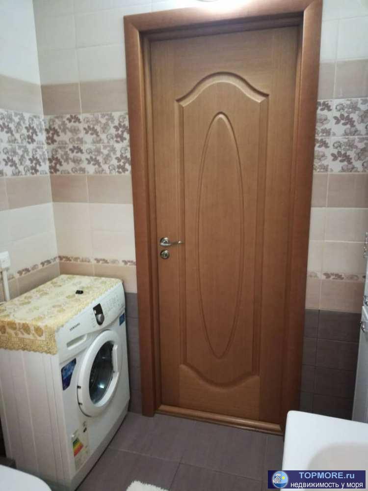 Продается просторная квартира с ремонтом в самом центре Сочи. жк имеет огороженную территорию с паркингом, детскими и...