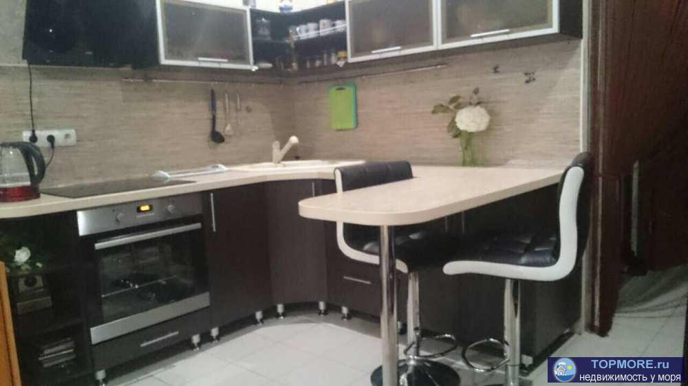 Продаю 1-комнатную квартиру площ. 29 кв. м на 2 этаже 7 этажного дома. В квартире ремонт мебель и техника. Есть...