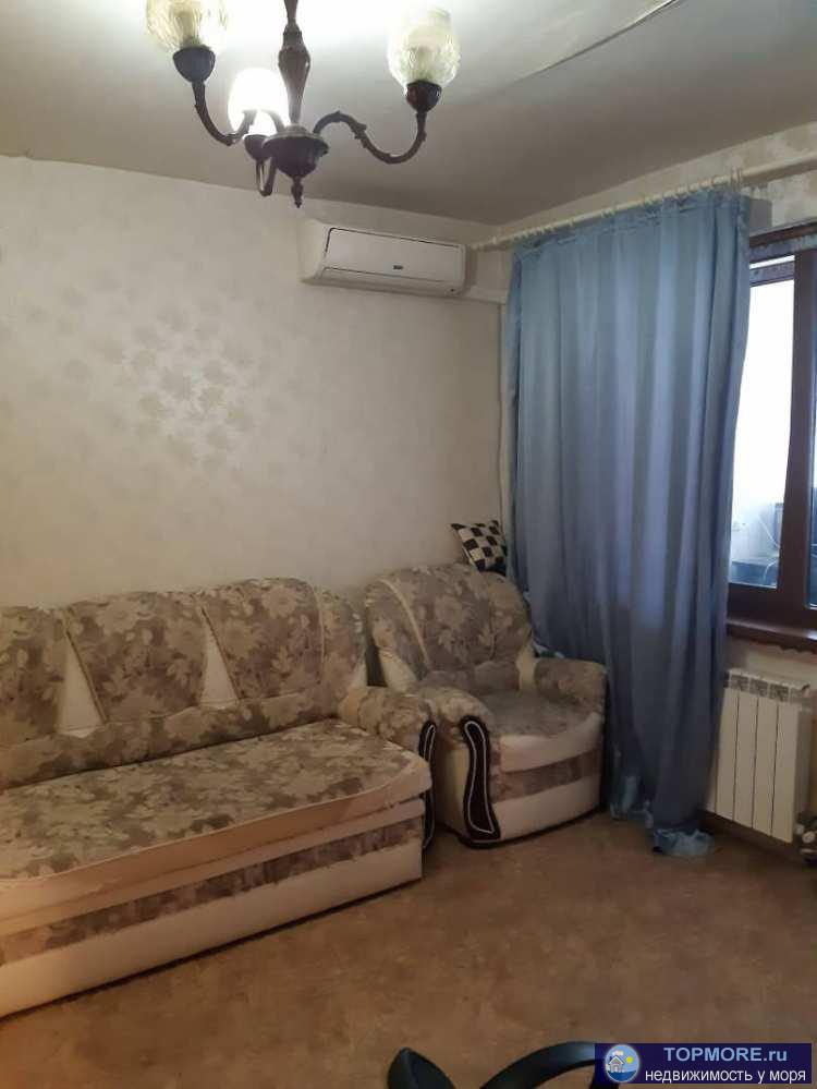 Лот № 184645. Продам тёплую уютную двухкомнатную квартиру рядом с морем с хорошим ремонтом в тихом районе. мебель...