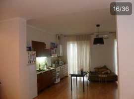 Вид на море, на горы и на город, есть парковочное место под окнами...