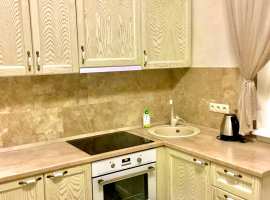 Продам Светлую, Уютную Квартиру в самом Сердце Гор, расположенную в...