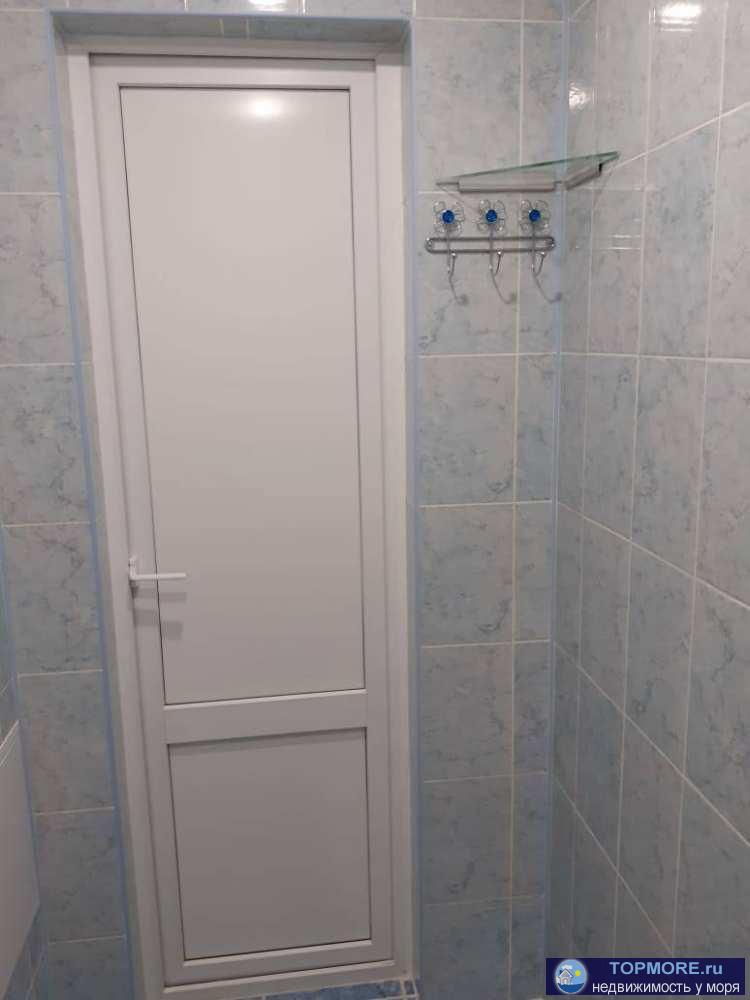 Студия 19кв. ровное место,до моря 15 мин.пешком,с новым ремонтом и мебелью в отличном состоянии.3 этаж 