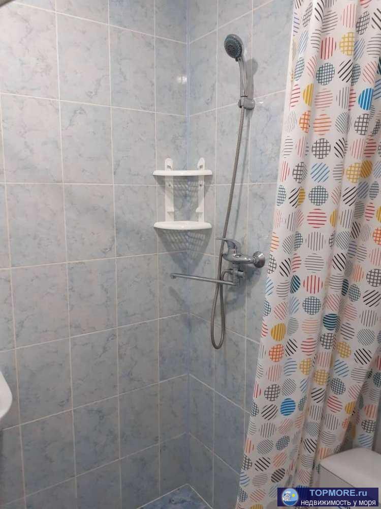 Студия 19кв. ровное место,до моря 15 мин.пешком,с новым ремонтом и мебелью в отличном состоянии.3 этаж  - 1