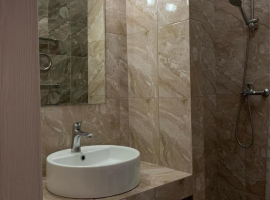 Продаю квартиру-студию, 27м2. Выполнен ремонт из высококачественных...