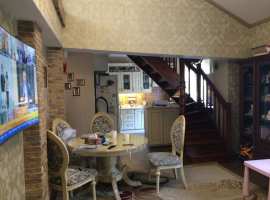 Лот № 114939. Продается прекрасная двухуровневая квартира с...