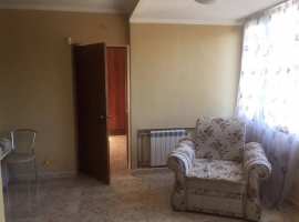 Продаётся просторная квартира- низ Макаренко. Панельный дом, не...