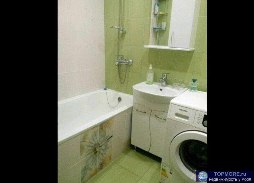 Продаю квартиру в самом центре Сочи. Квартира находится рядом со всем, что нужно для жизни и отдыха.Свежий ремонт,... - 1