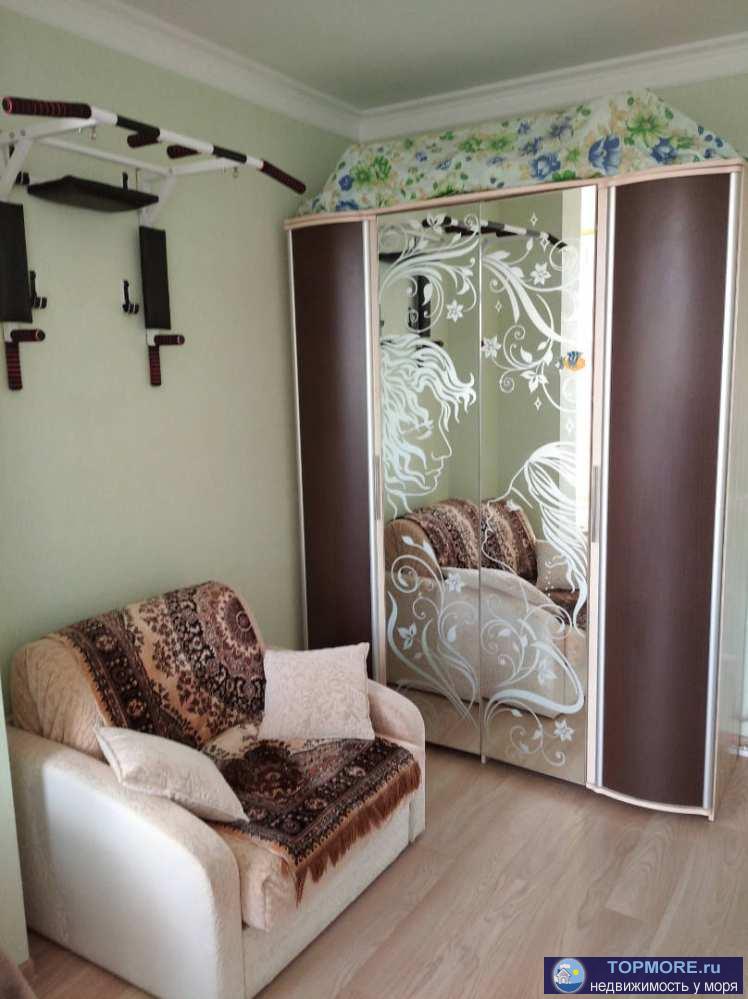 Продается эксклюзивная квартира в самом центре Адлера. Распланирована в две спальни и кухню-гостиную. В квартире... - 2