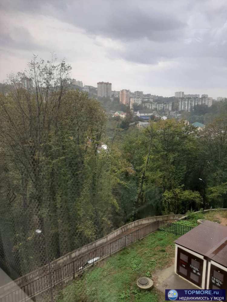 Продаю квартиру в отличном спальном районе г. Сочи. Выполнен качественный ремонт, в квартире остается вся мебель и... - 1