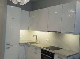 Лот № 108487.    Продаю уютную и светлую квартиру с видом на море и...