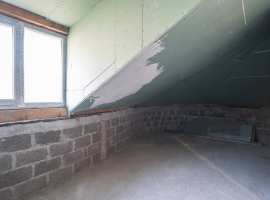 Продам большую квартиру в сданном заселенном доме с газом, лифтом и...