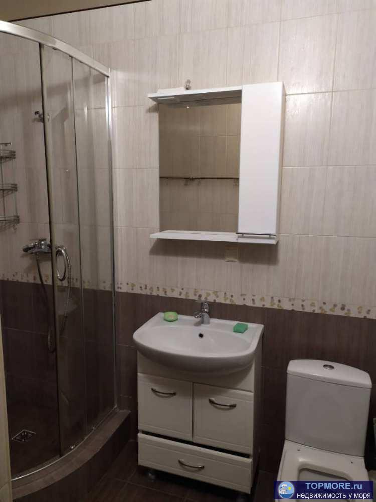 Продам кв-ру в центре пос.Лазаревское.Квартира  с ремонтом и мебелью и техникой.Вид на море.В доме крышевая... - 1