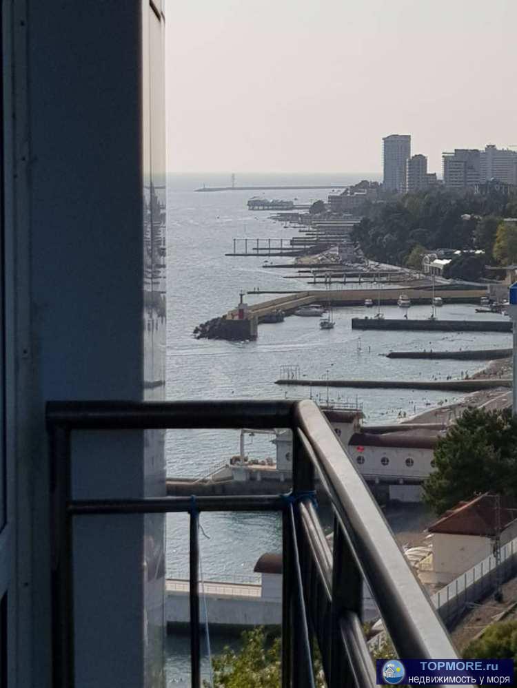 Лот № 111526. Продаю шикарную квартиру у самого  берега моря.Эта квартира подойдет и для большой семьи и для бизнеса...