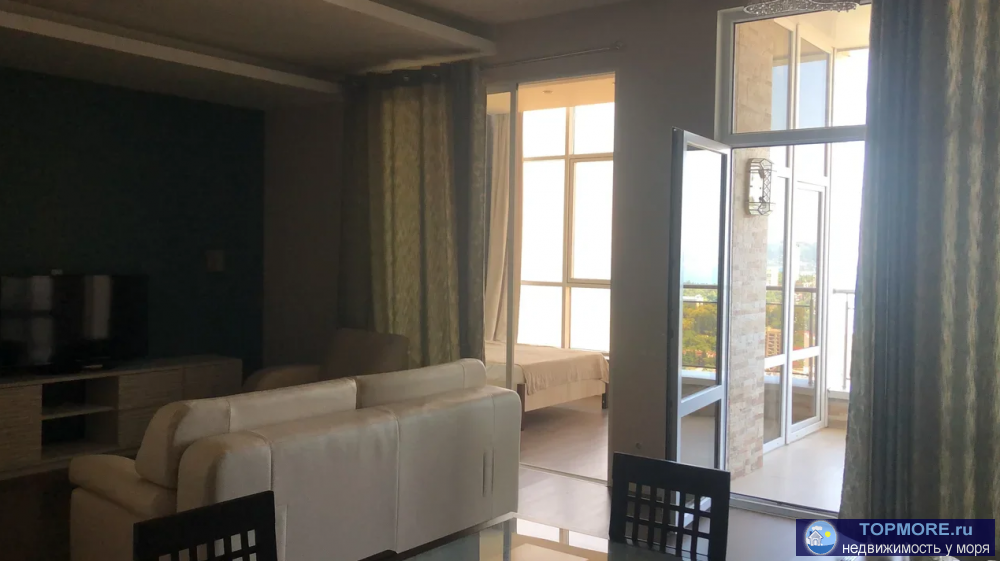 Продается элитная квартира в центре Сочи! С дизайнерским ремонтом на 21 этаже. Квартира просторная, высокие потолки ,...