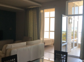 Продается элитная квартира в центре Сочи! С дизайнерским ремонтом...