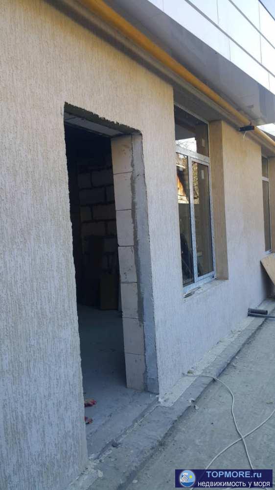 продается черновая квартира 26кв.м. в Эстосадке. Все коммуникации центральные. 