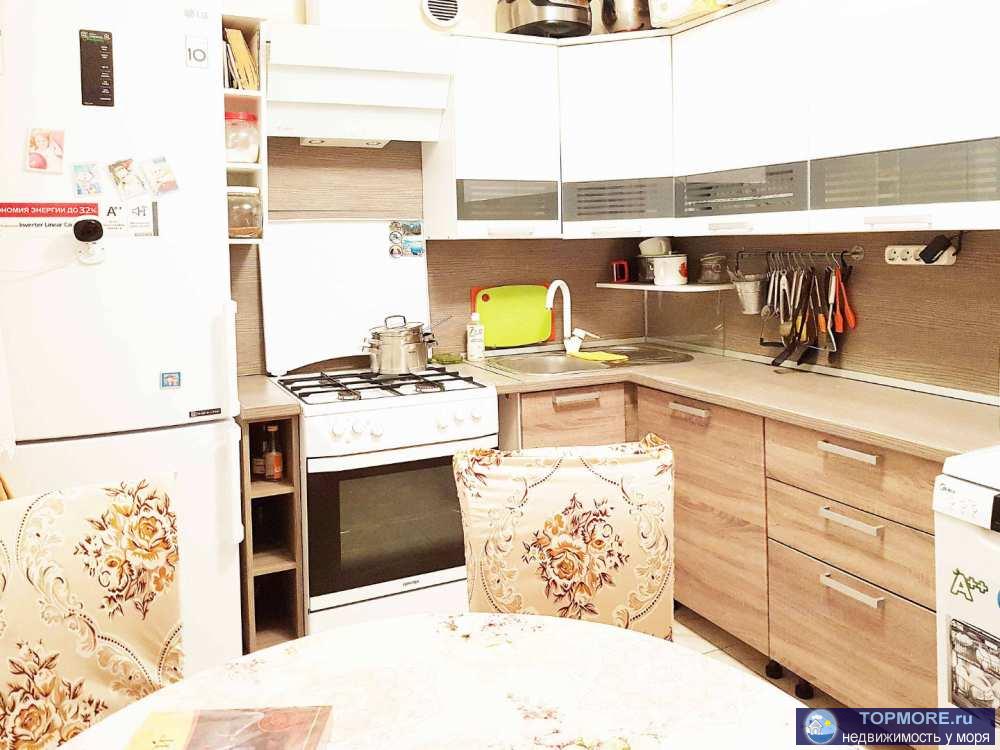 Продаю 3 хк квартиру  в Сочи (Центр), ул.Цюрупы, д. 8 (возле Ривьеры). Заезд с Виноградной (начало). Статус... - 1