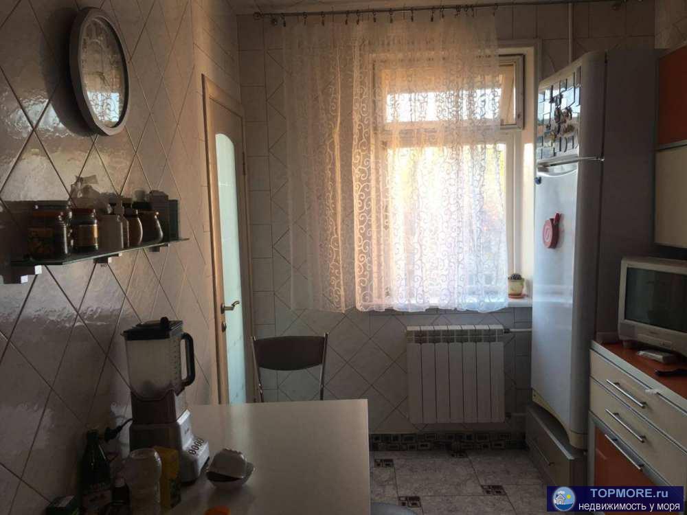 Лот № 109719.  К вашему вниманию к продаже представлена прекрасная 3-комнатная квартира в самом центре Адлера на...