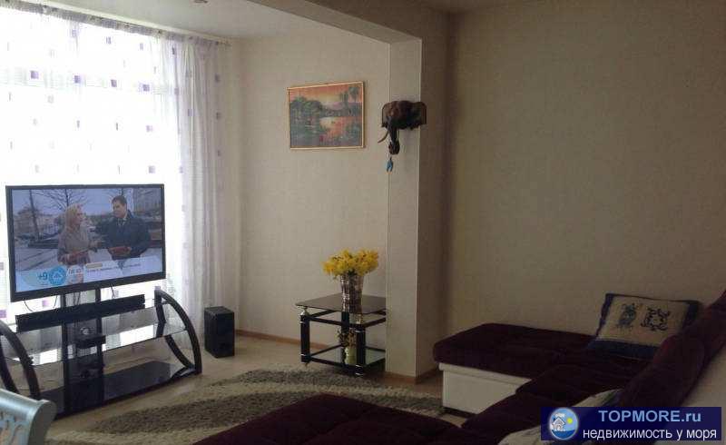 Продаю 2-х комнатную квартиру в самом центре города Сочи. Квартира с видом на море, дом бизнес класса, хороший... - 2