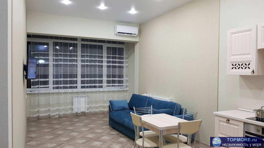 Продаю просторную квартиру, с ремонтом, мебелью и техникой в хорошем жилом доме! Хороший вид из окна, 2 балкона!... - 1