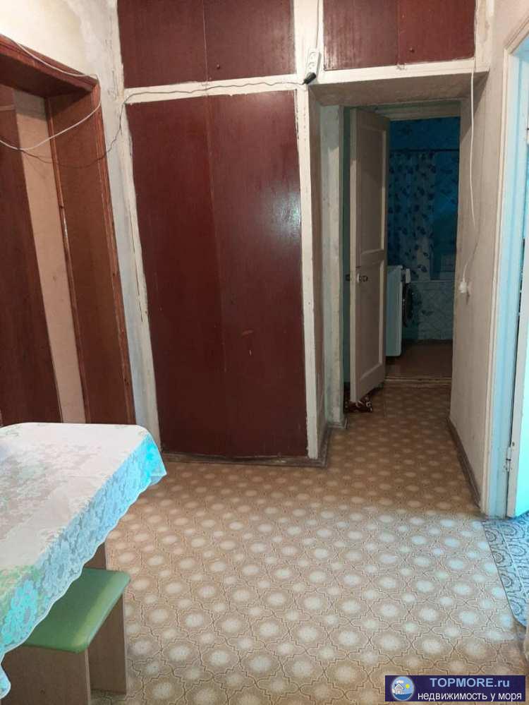 Продается 3-комнтаная квартира в центре на ул. Свердлова в 9-и этажке. 2 лоджии. Вся сумма в договоре.   - 1