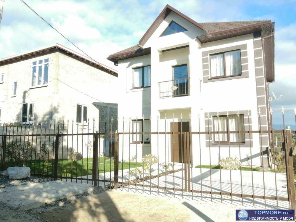 Продается красивый до с великолепным видом на море и горы в коттеджном поселке в связи с переездом в другой город!... - 1