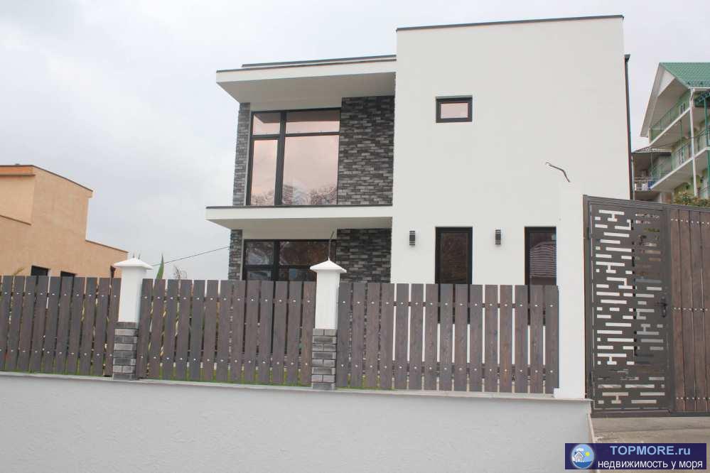 Продается новый дом 200 кв.м. с эксплуатируемой кровлей + 30 кв.м. гостевой домик. Вид на море и горы. Дом хорошо...