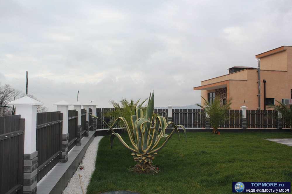 Продается новый дом 200 кв.м. с эксплуатируемой кровлей + 30 кв.м. гостевой домик. Вид на море и горы. Дом хорошо... - 2