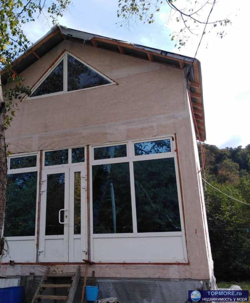 Продаётся 2х эт дом на участке 5сот., по факту 10сот. Участок ровный, правильной форму, на берегу речки. Свой выход к...