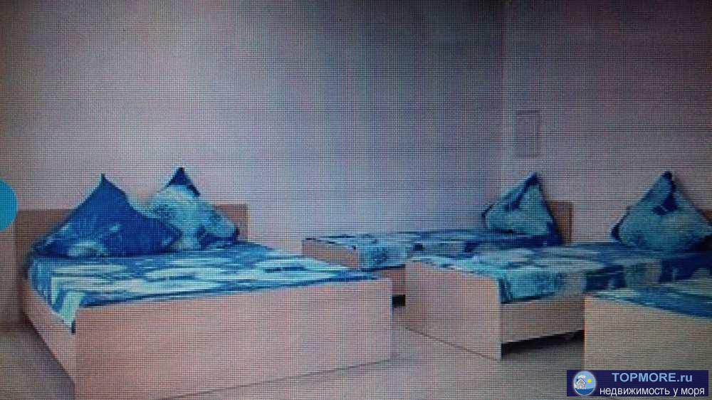 Продам 3х этажный дом площадью 600кв.м.в пос. Солоники Лазаревского района г. сочи. Материал стен шлакоблоки.В доме... - 1