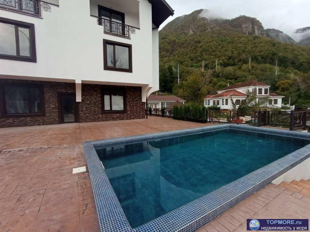 Лот № 134766. Продаю домовладение!   Вдали  от городской суеты, в центре экологически чистого района, по соседству с... - 2