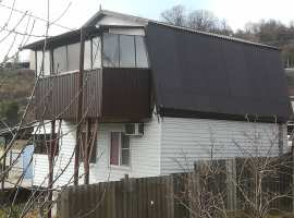 2-х этажный дом в с.Высокое. Первый этаж кухня-гостиная, спальня,...