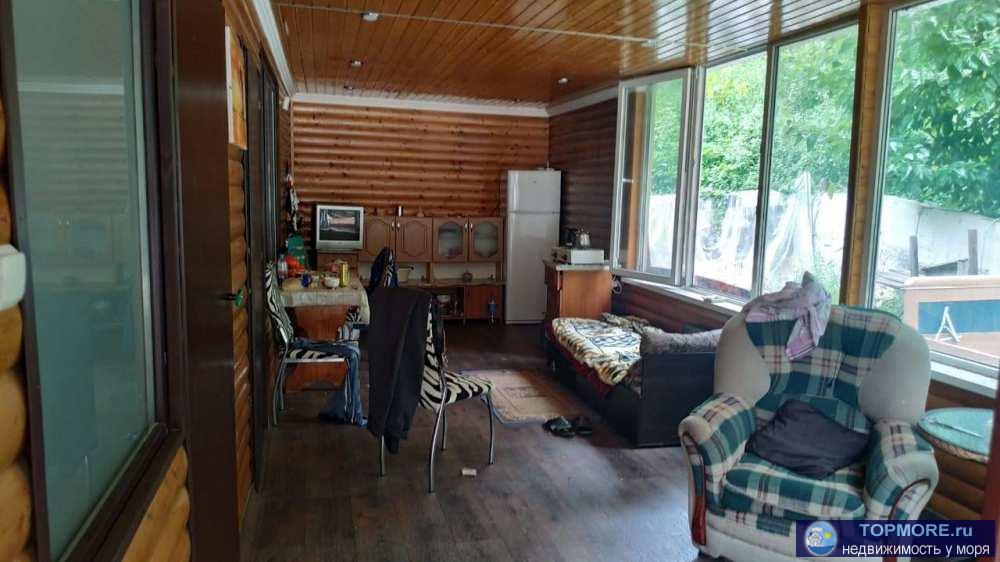 Продается небольшой 60м2 дачный домик. Построен по каркасной технологии. Две комнаты и кухня. За домом отличный... - 1