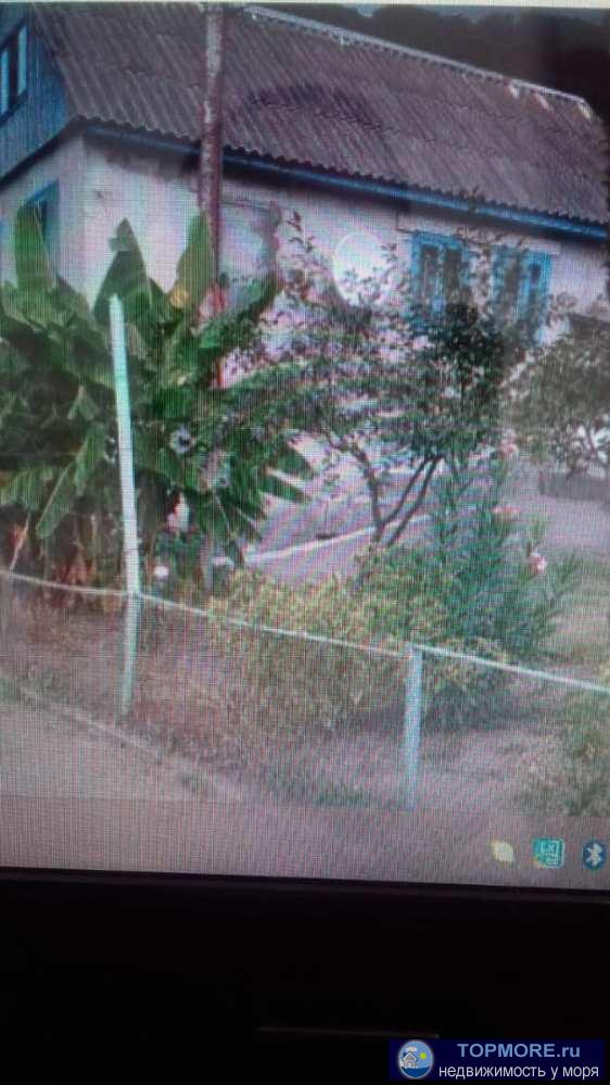 Продам 3х этажный дом с мебелью. 1й этаж котельная 2 подсобки. 2й этаж подсобка 2 комнаты. 3й этаж 3 комнаты. участок...