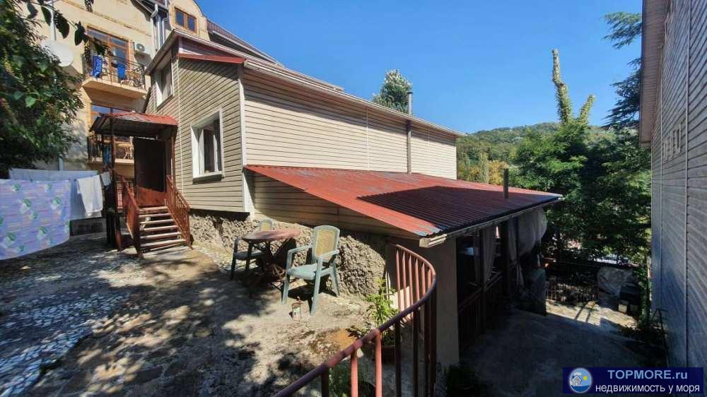 Продаётся частный гостевой дом в очень удобном месте Хосты. Рядом, в 10м., расположена автобусная остановка со... - 2