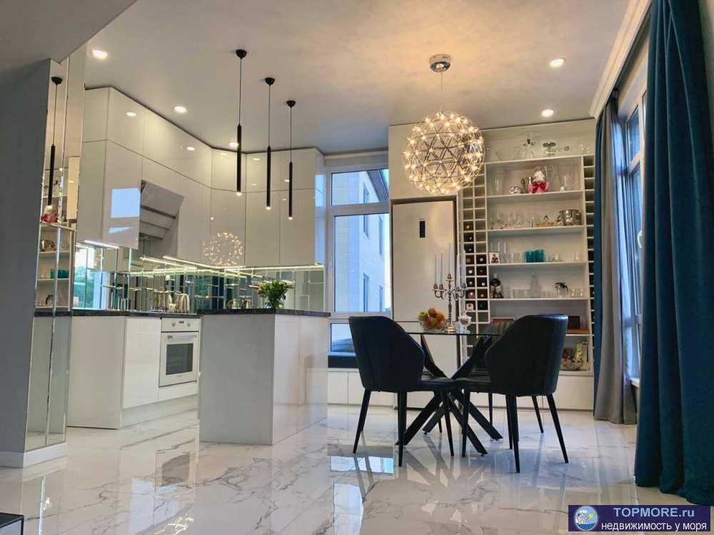 Срочно продаю дом с новым ремонтом! Вся мебель сделална на заказ, дорогой дизайнерский ремонт!Вся техника встроена!... - 1